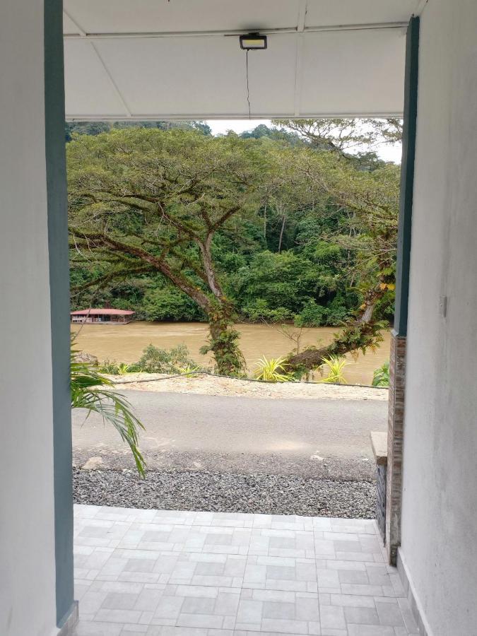 Tebing Guest House Taman Negara Malaysia Kuala Tahan Exteriör bild