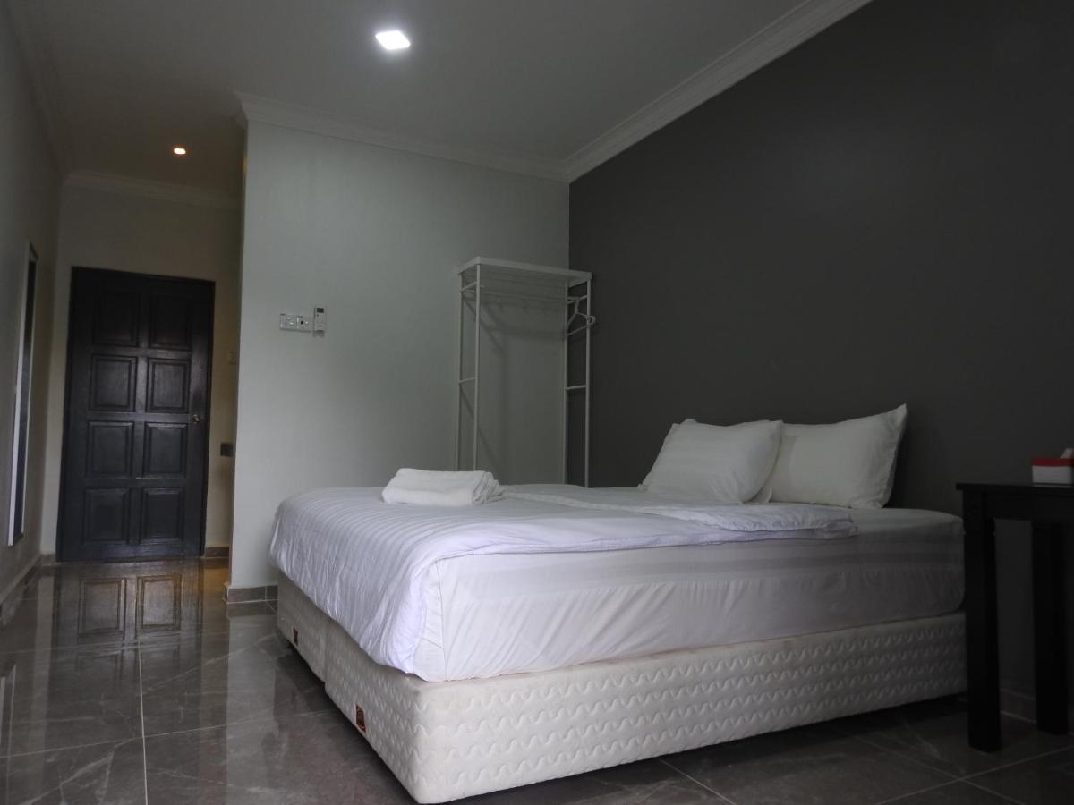 Tebing Guest House Taman Negara Malaysia Kuala Tahan Exteriör bild