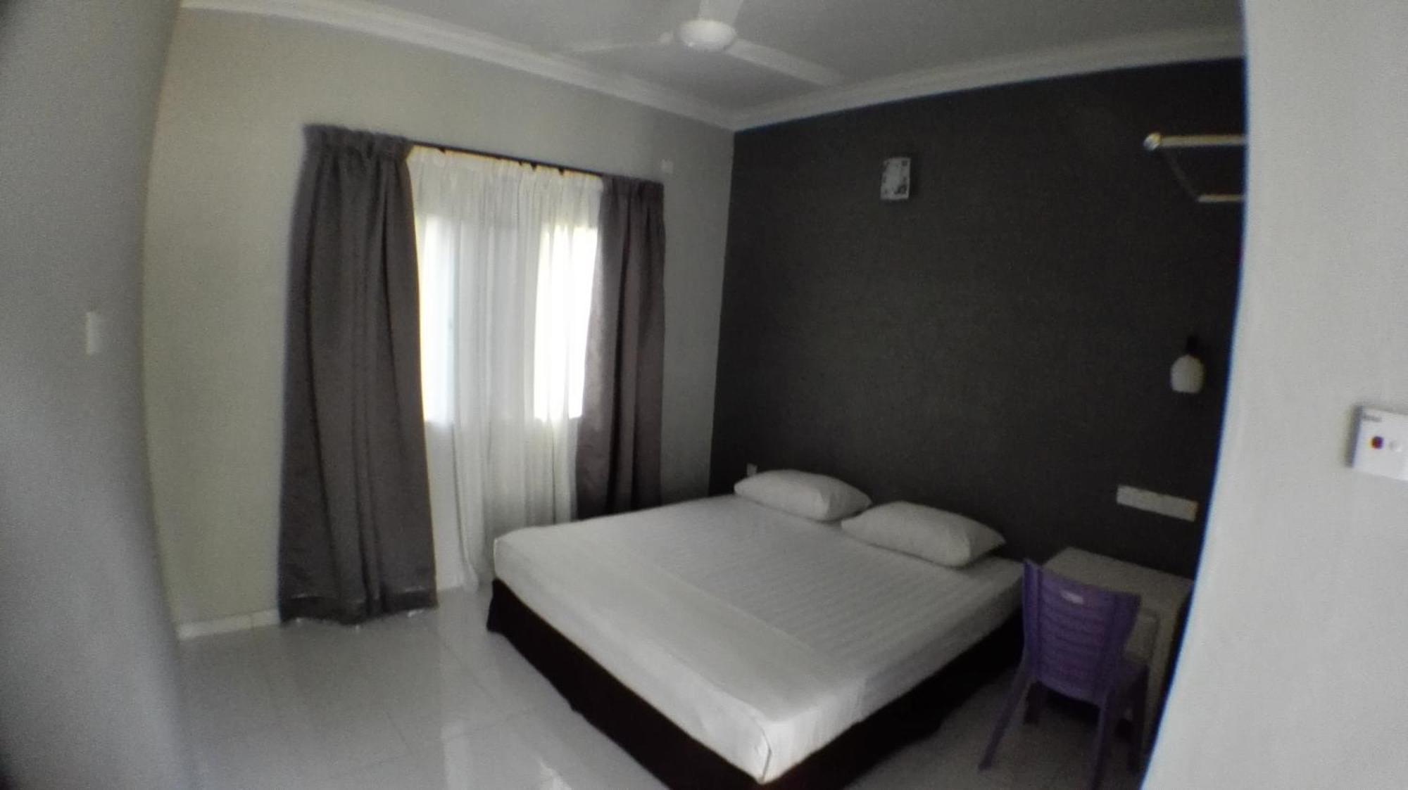 Tebing Guest House Taman Negara Malaysia Kuala Tahan Exteriör bild