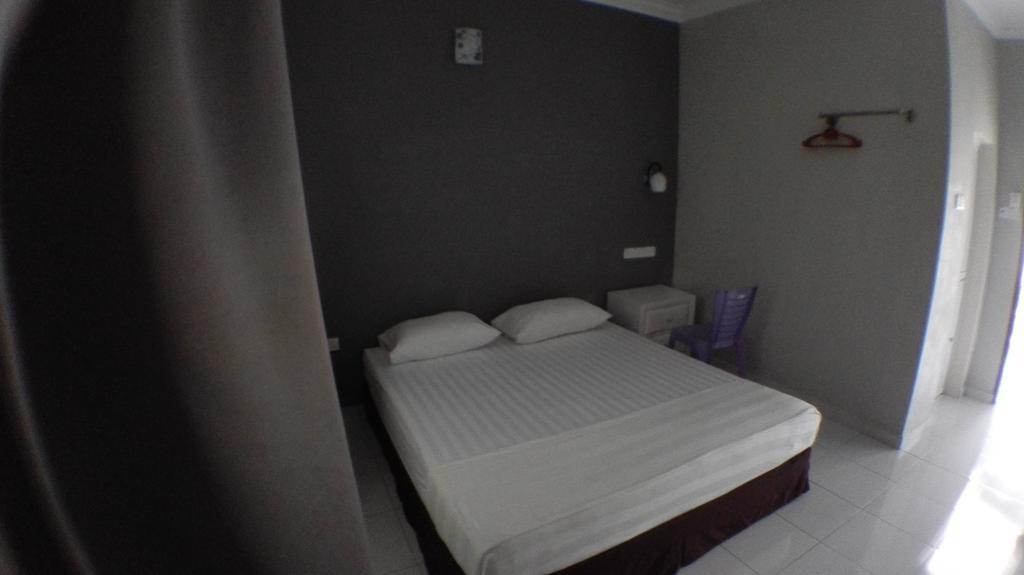 Tebing Guest House Taman Negara Malaysia Kuala Tahan Exteriör bild