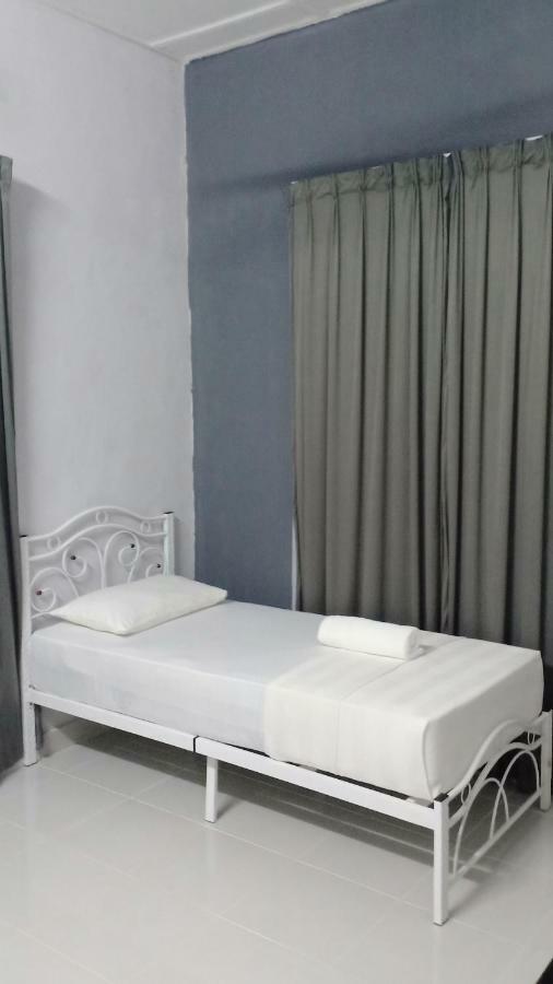 Tebing Guest House Taman Negara Malaysia Kuala Tahan Exteriör bild