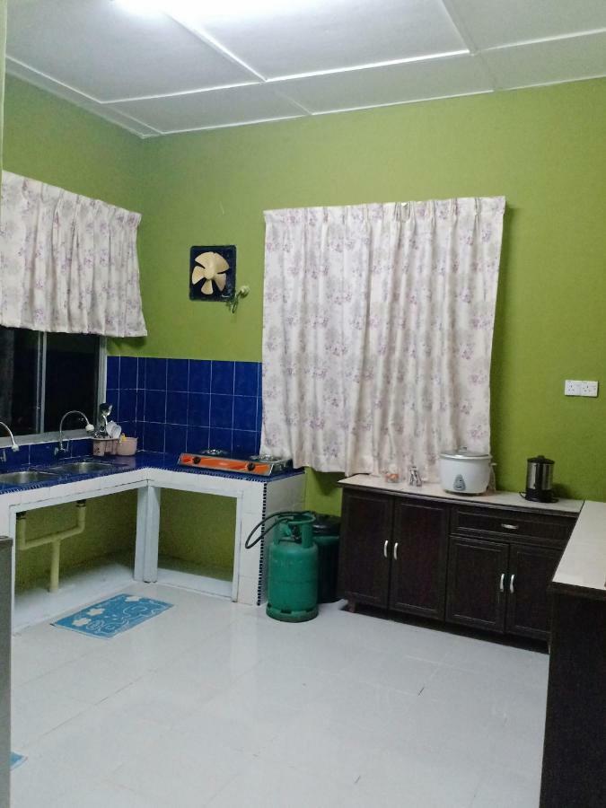 Tebing Guest House Taman Negara Malaysia Kuala Tahan Exteriör bild