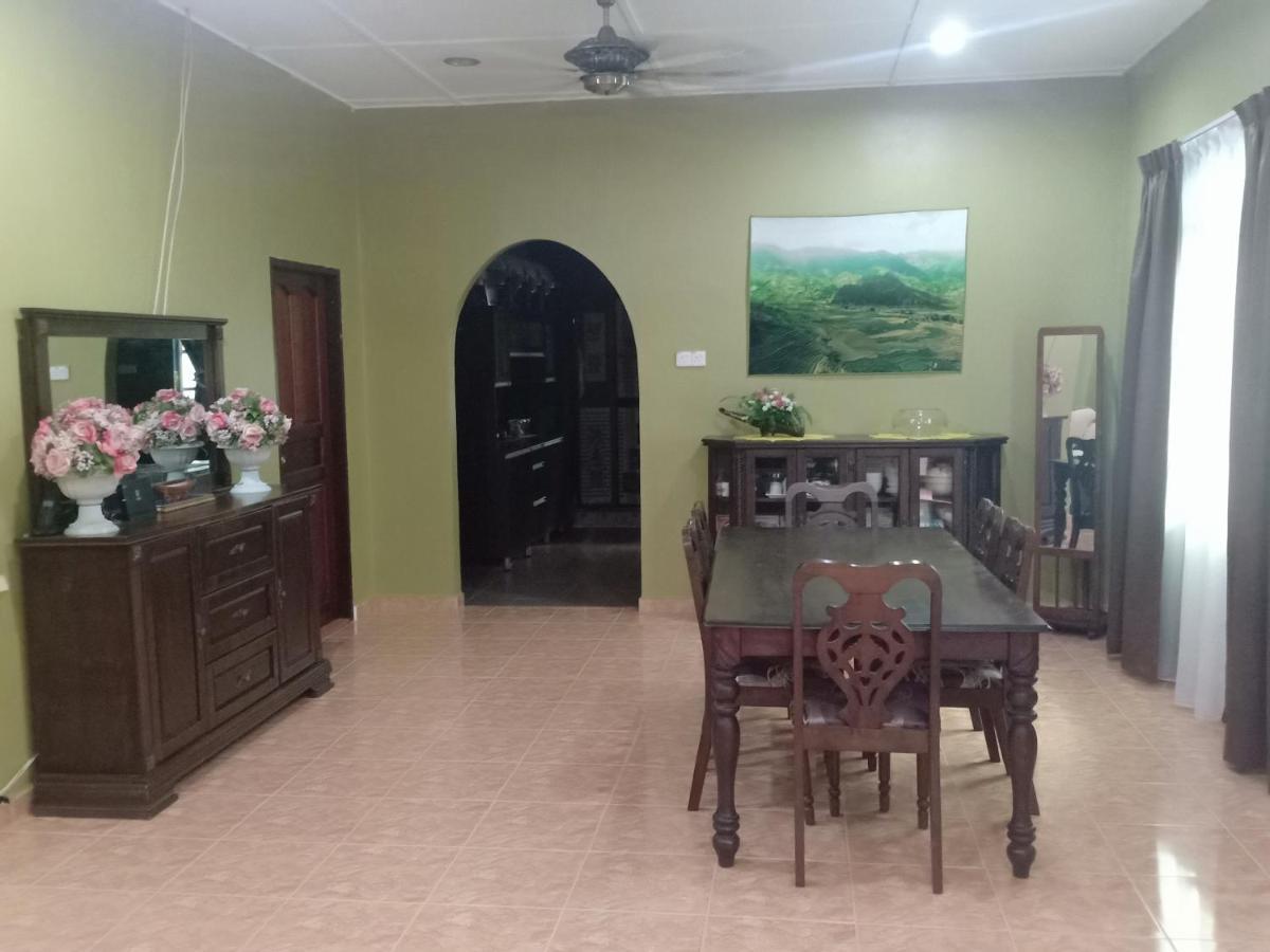 Tebing Guest House Taman Negara Malaysia Kuala Tahan Exteriör bild