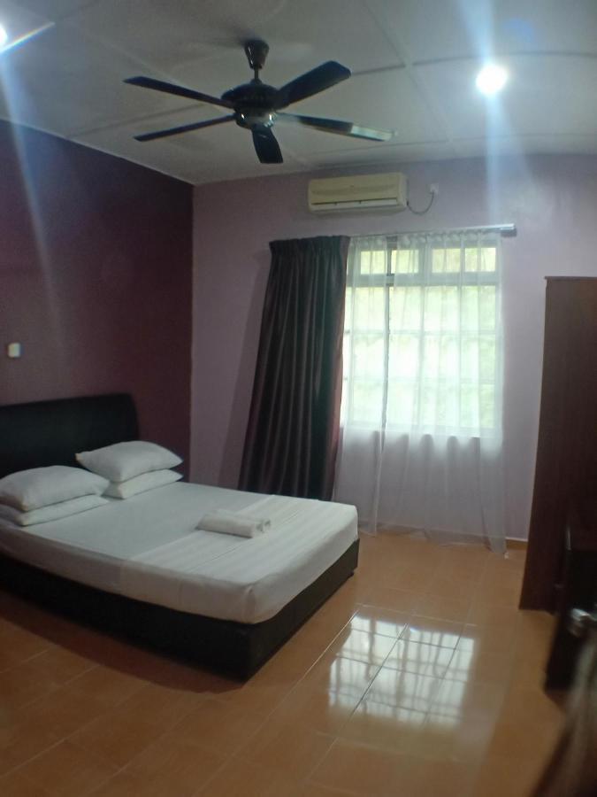 Tebing Guest House Taman Negara Malaysia Kuala Tahan Exteriör bild